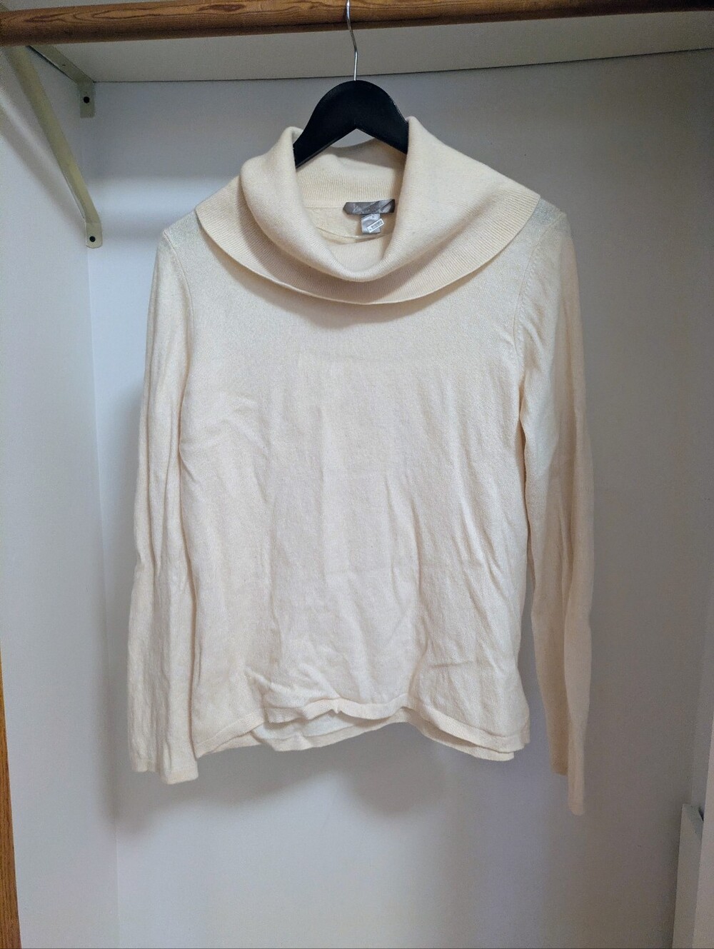 Charter Club 100% Cashmere cowl neck Sweater Cream size L